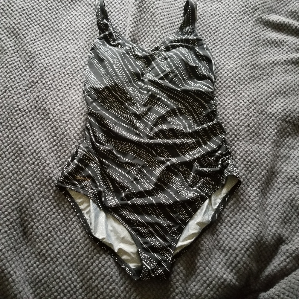 Sz14 Speedo Womens Black White One Piece Swim Suit